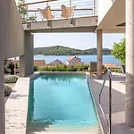 Villa Seaview And Pool House Manu *