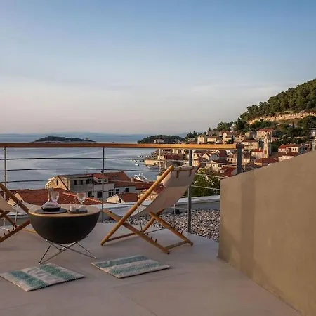 Villa Seaview And Pool House Manu