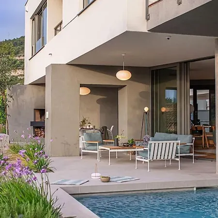 Seaview And Pool House Manu Villa *