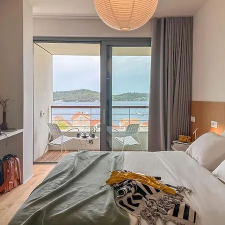 Seaview And Pool House Manu * Vis