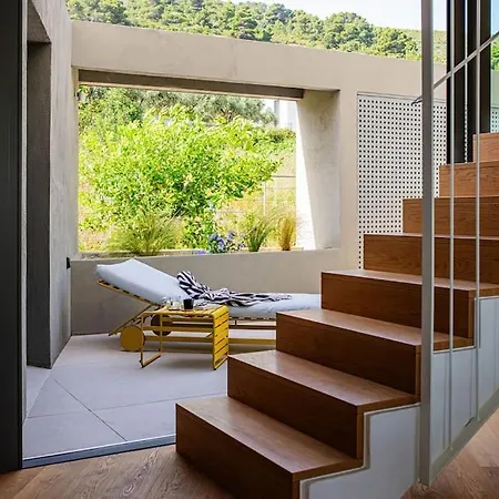 Seaview And Pool House Manu Villa Vis