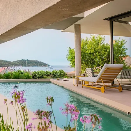 Seaview And Pool House Manu Villa Vis
