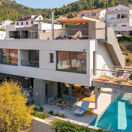 Seaview And Pool House Manu Villa Vis