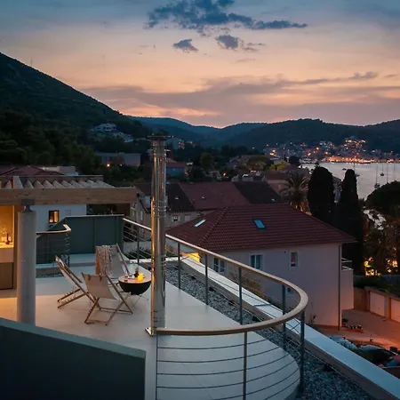 Seaview And Pool House Manu * Vis