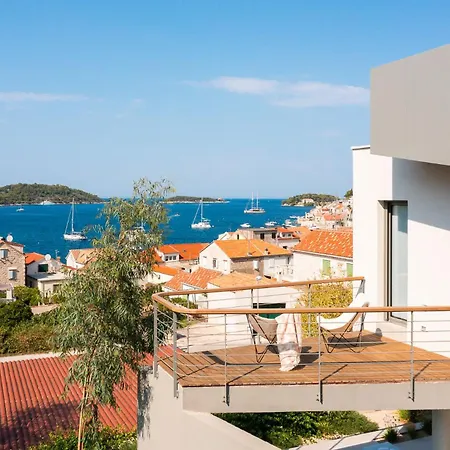 Seaview And Pool House Manu * Vis